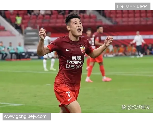 武磊领衔中国足球新篇章 突破困境迈向世界舞台